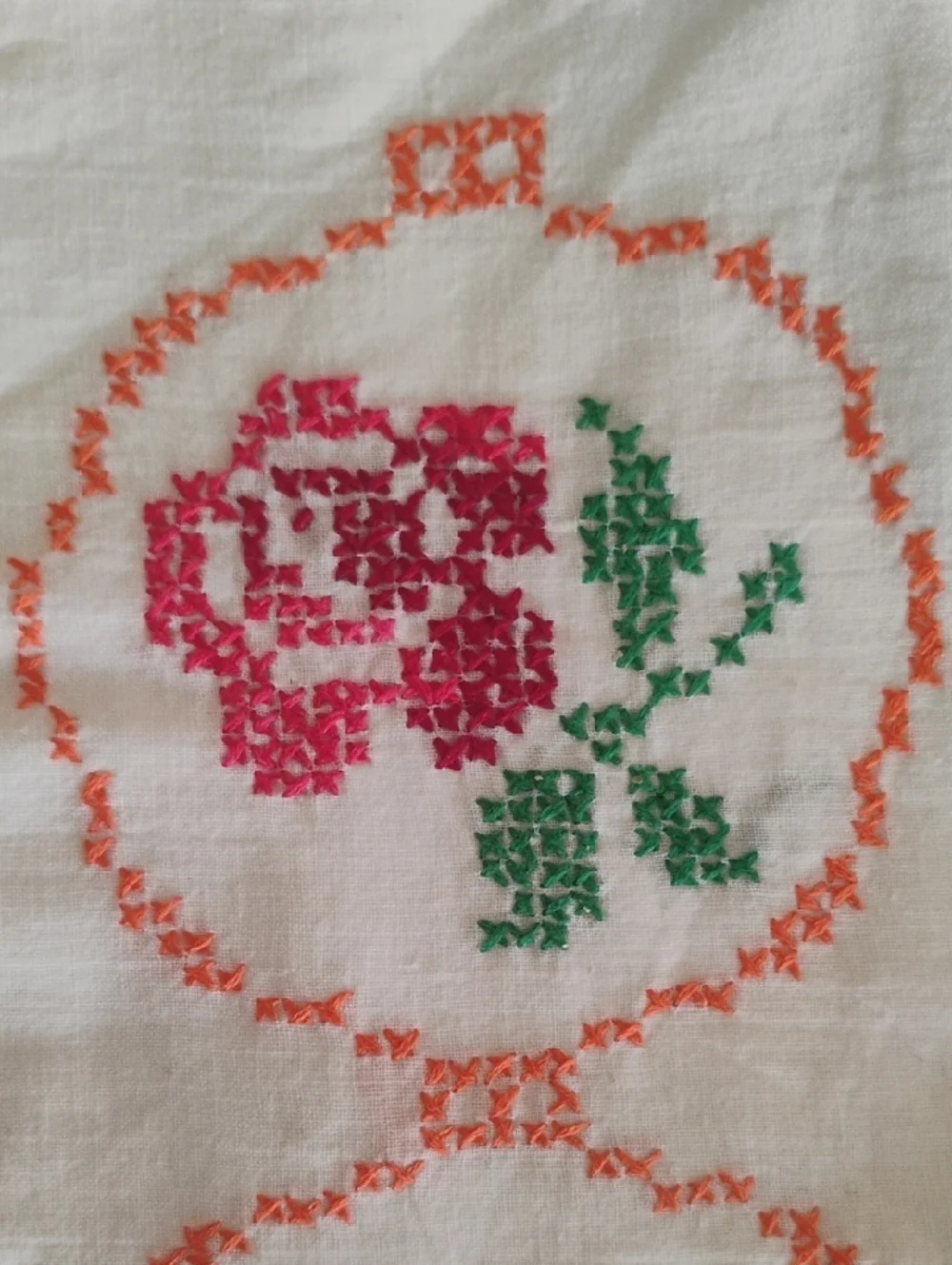 EMBROIDERED  ROSE  🌹 STANDARD PILLOWCASE VINTAGE VNPLVC